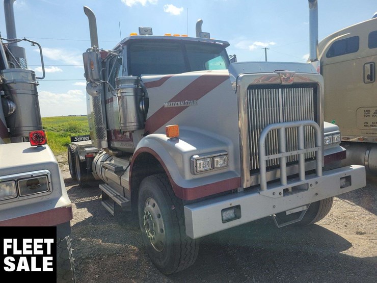 2014-western-star-4900-image-20