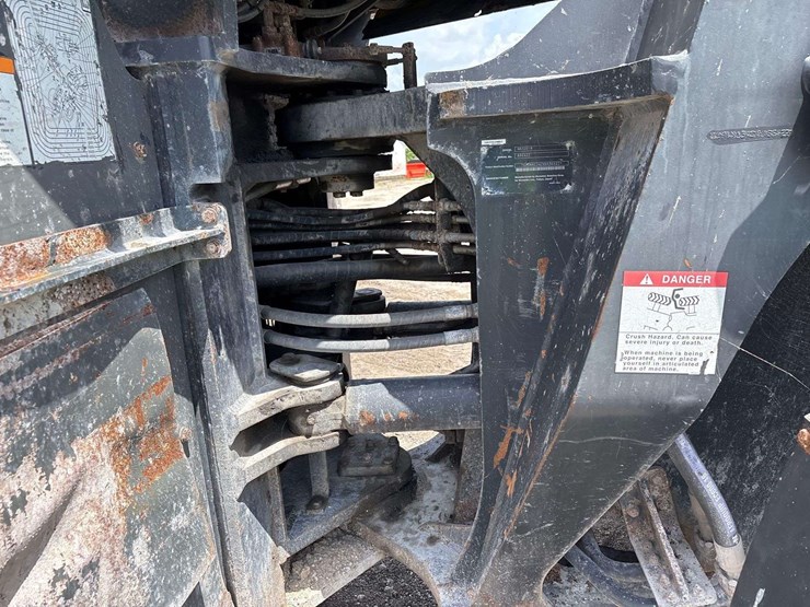2018-komatsu-wa500-8-image-28