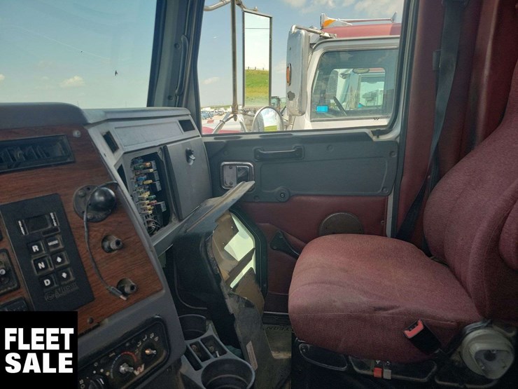 2012-western-star-4900-image-10
