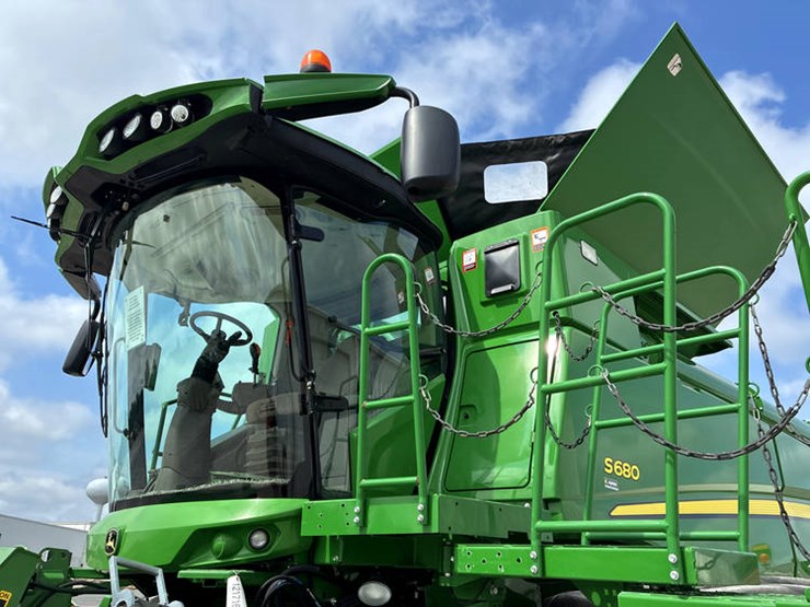 2015-john-deere-s680-image-37