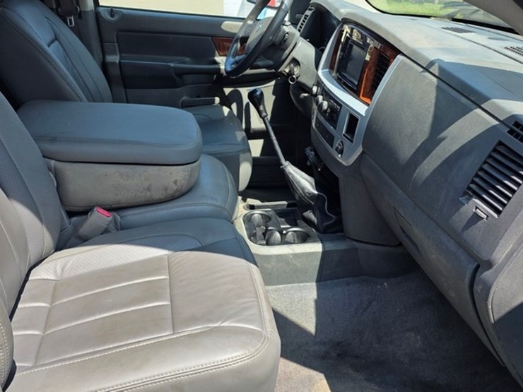 2006-dodge-ram-3500-image-52