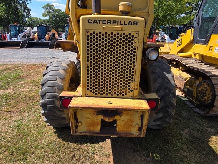1977-caterpillar-910-image-18