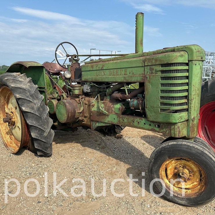 JOHN DEERE A