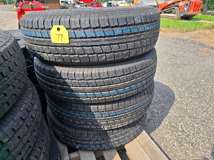 new-4-235/85r16-roadguider-trailer-tires-image-1