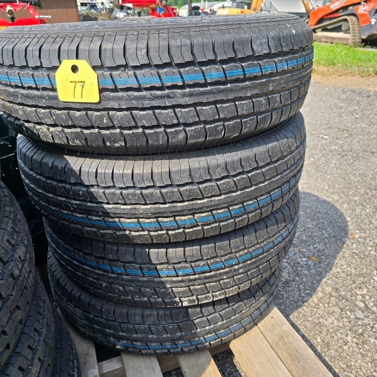New 4-235/85R16 Roadguider Trailer Tires