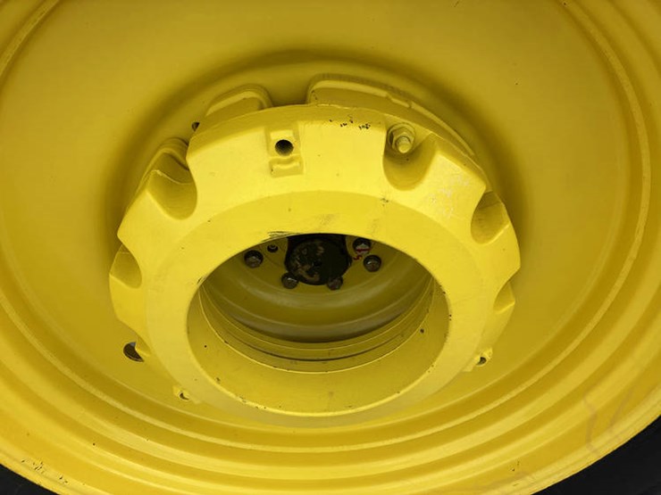2012-john-deere-8360r-image-61