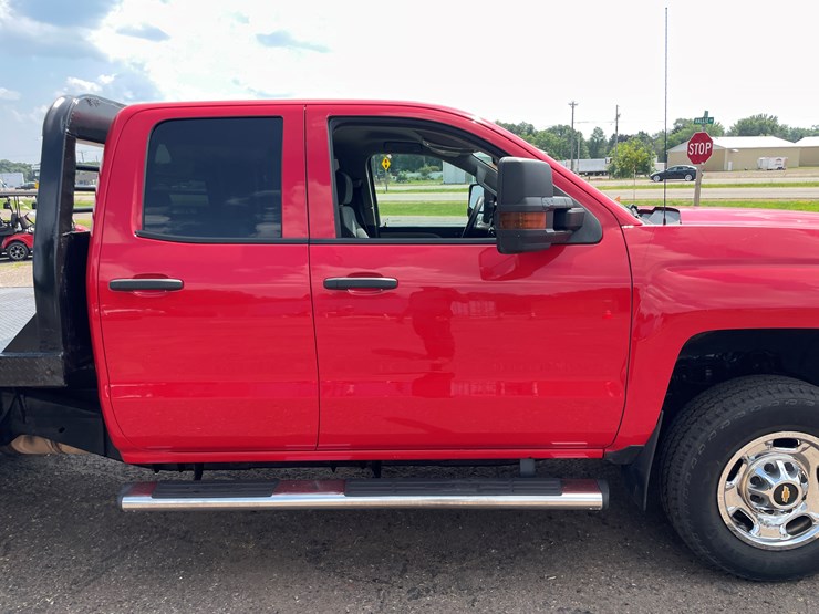 2019-chevrolet-silverado-2500-image-13