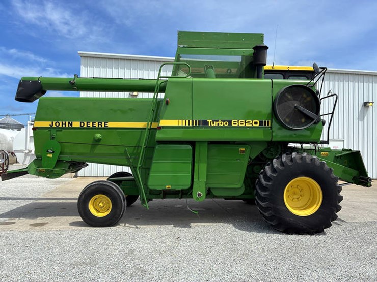 1983-john-deere-6620-image-7