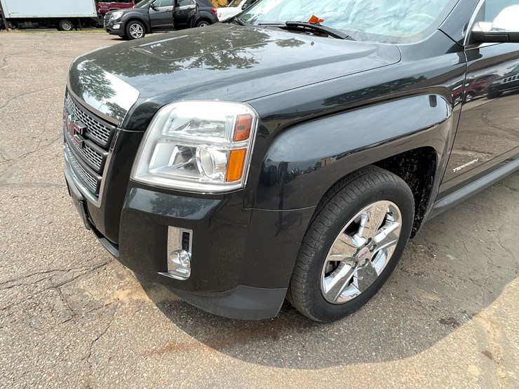 2014-gmc-terrain-slt-image-9