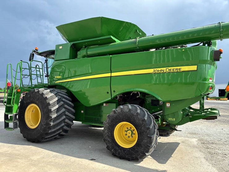 2017-john-deere-s680-image-7