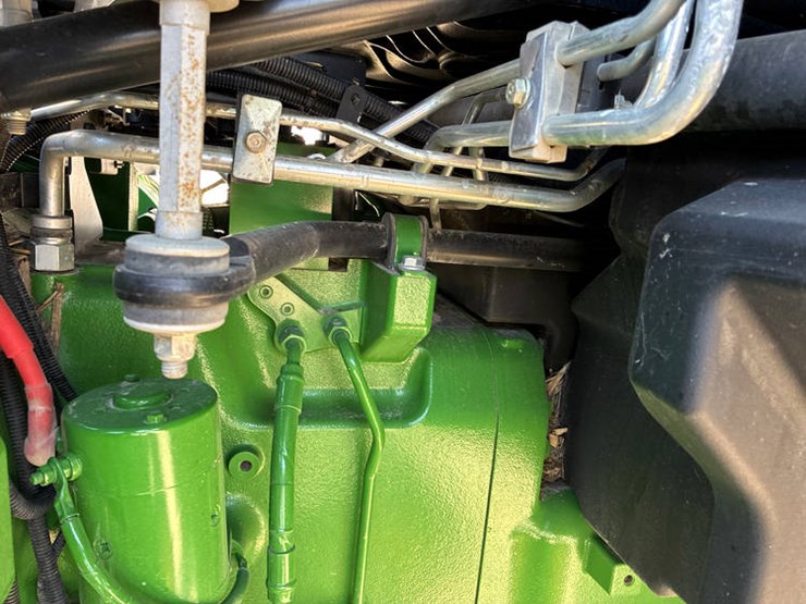 2020-john-deere-8rx-410-image-77
