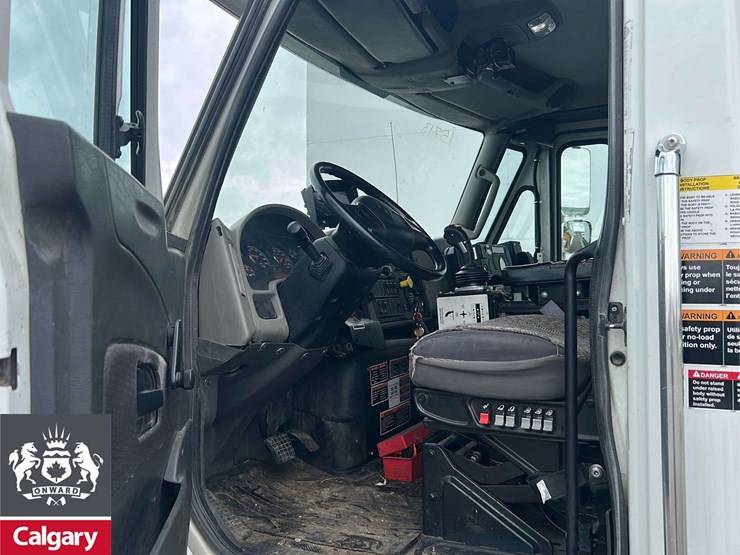 2017-international-workstar-7400-image-4