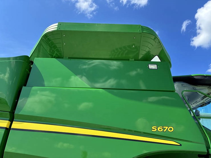 2013-john-deere-s670-image-22