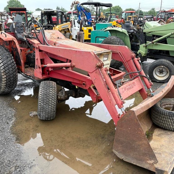 MASSEY-FERGUSON 1030