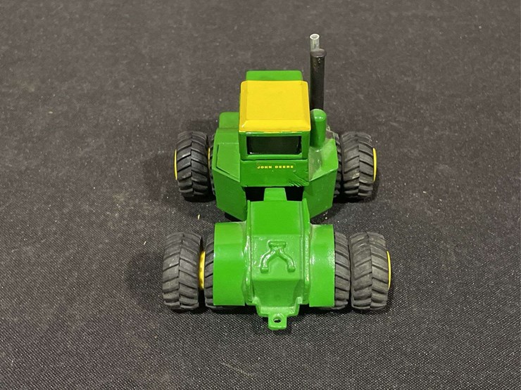 john-deere-64-image-5