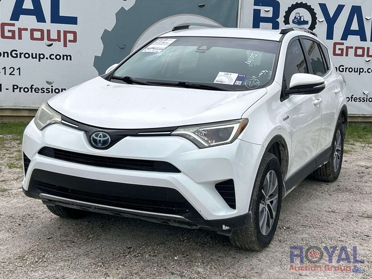 2018-toyota-rav4-image-1
