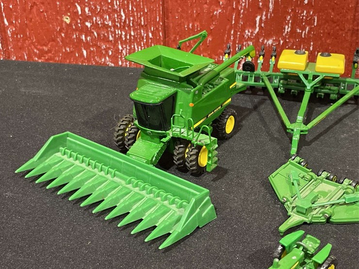 john-deere-64-image-7