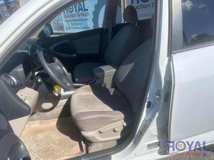 2008-toyota-rav4-image-14