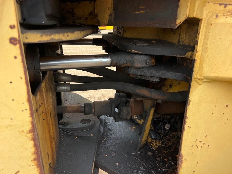 1998-deere-643g-image-19