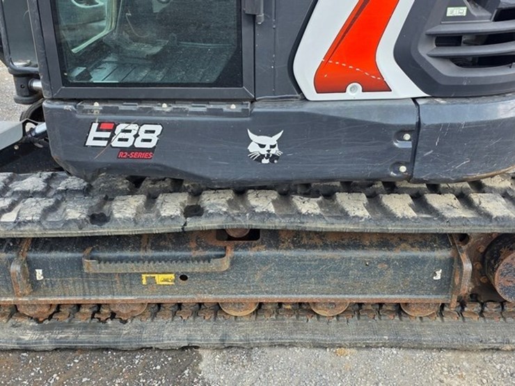 2022-bobcat-e88-image-18