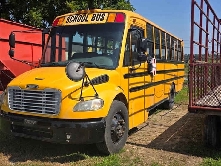 2007-freightliner-school-bus-(runs)-(title)-image-2