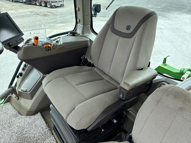 2021-john-deere-8rx-310-image-88