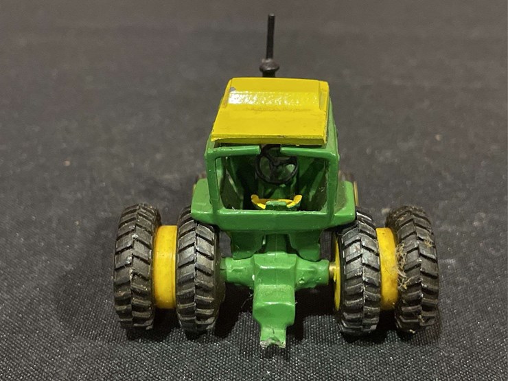 john-deere-6030-image-4