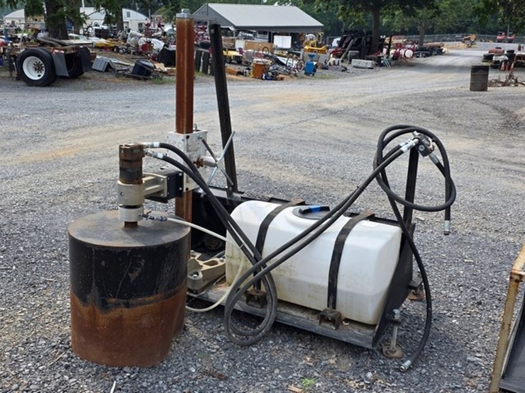 skidloader-bucket-w/hydraulic-attachment-image-4