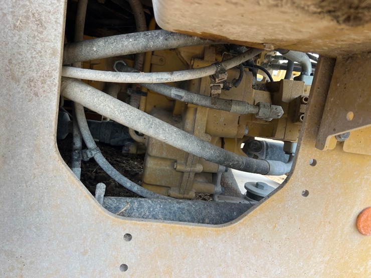 caterpillar-926m-image-24
