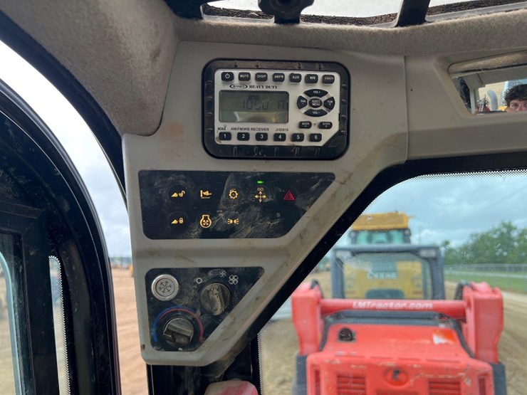 jcb-3ts-8t-image-29