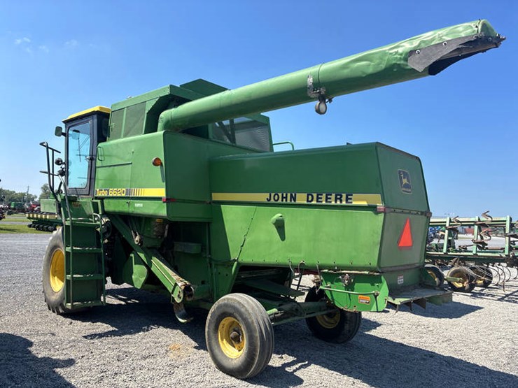 1981-john-deere-6620-image-7