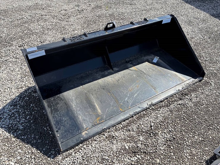 #113155-•-industrias-america-78"-skidsteer-bkt-image-1