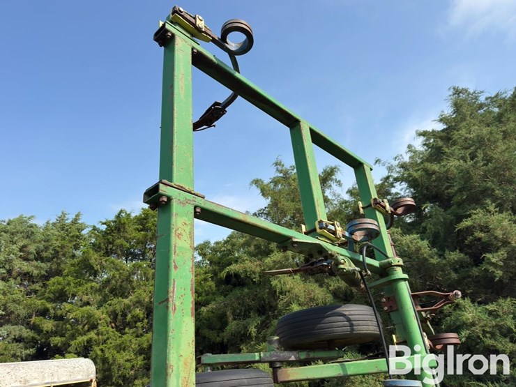 john-deere-30-image-16