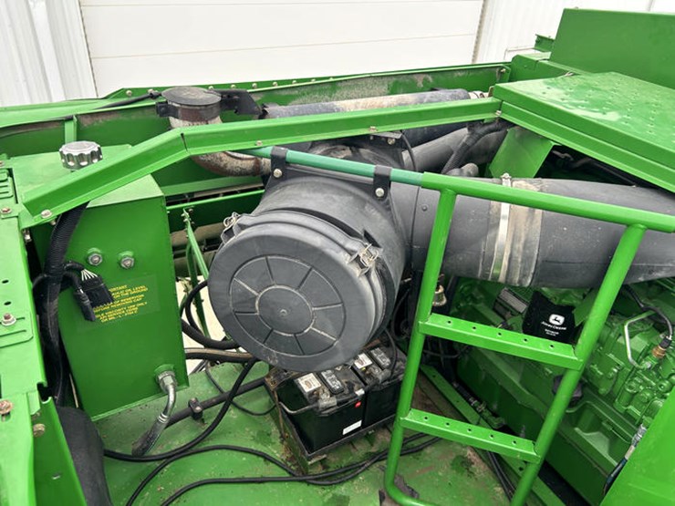 2001-john-deere-9550-image-76