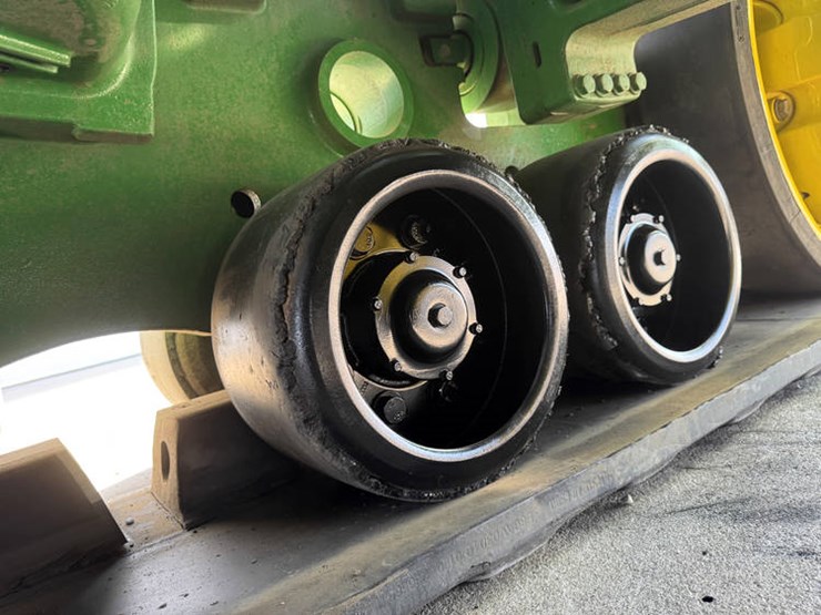2020-john-deere-9470rt-image-35
