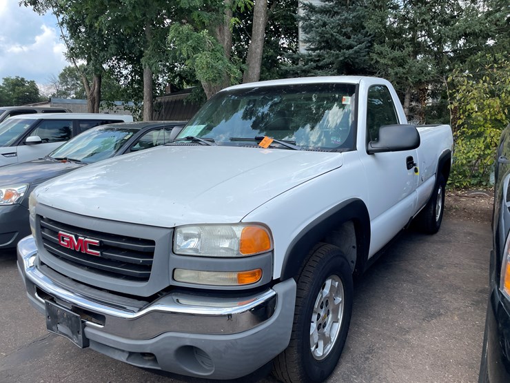 2006-gmc-1500-image-1