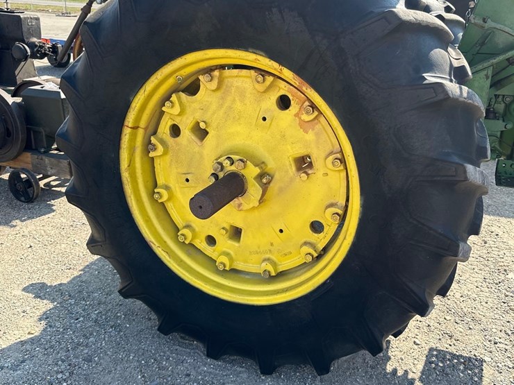 john-deere-4020-image-7