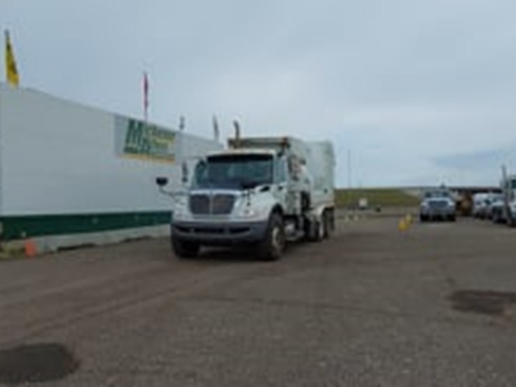 2017-international-workstar-7400-image-22
