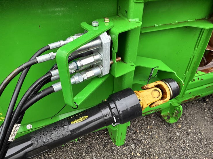 2013-john-deere-635f-image-17