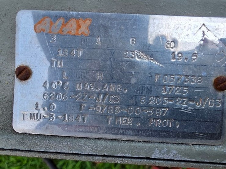 new-holland-155-image-18