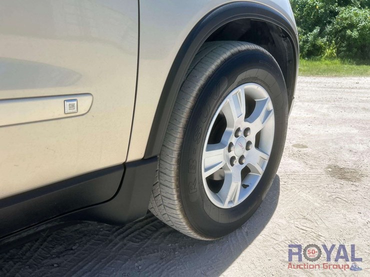 2010-gmc-acadia-image-26
