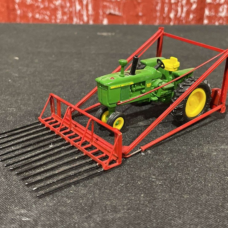 JOHN DEERE 3010