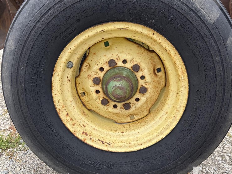 john-deere-215-image-9