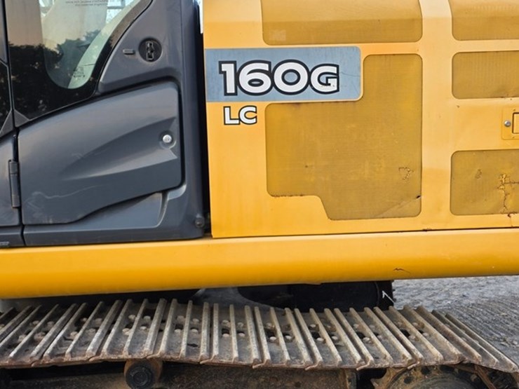 2013-deere-160g-lc-image-18