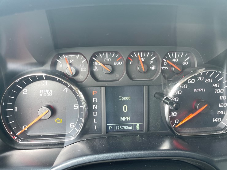 2019-chevrolet-silverado-2500-image-46