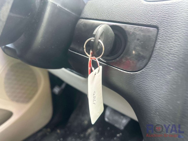 2014-dodge-grand-caravan-image-22