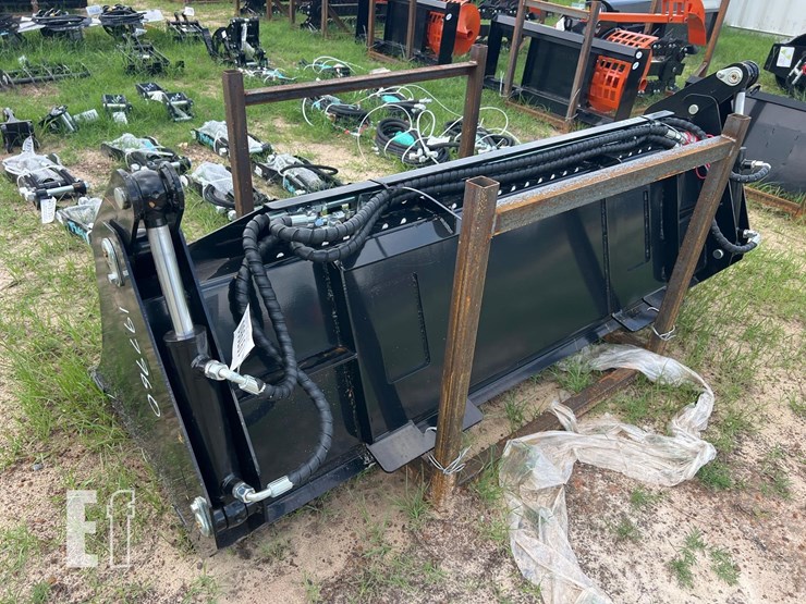 unused-future-skid-steer-4in1-combo-bucket-image-2