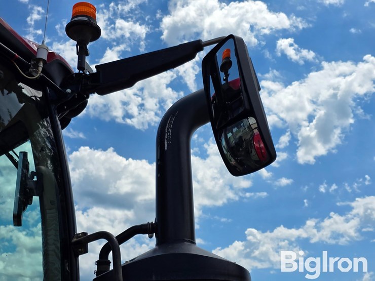 2021-case-ih-magnum-380-rowtrac-image-15