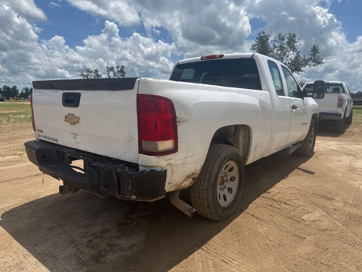 2008-chevrolet-silverado-image-36