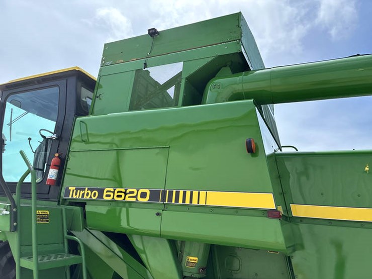 1983-john-deere-6620-image-34